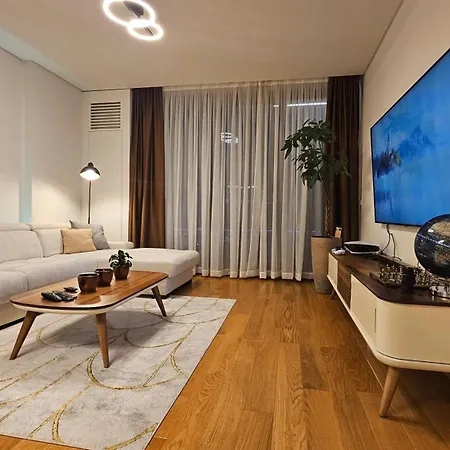 Residences Waterfront Premium Apartment *